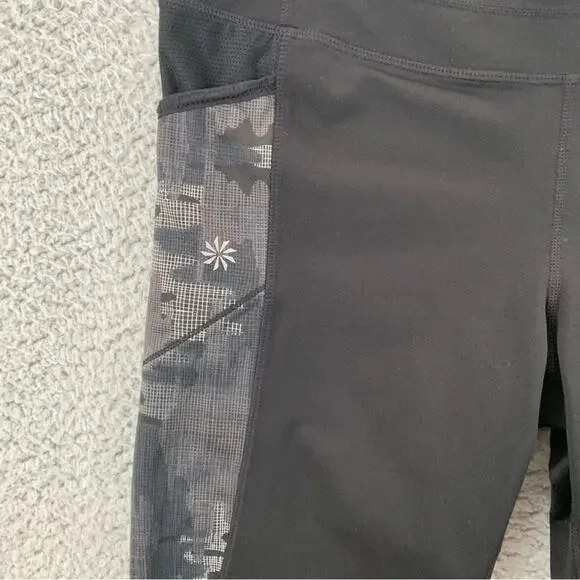 Athleta Chaturanga Capri Crop Leggings Pants Women's   - Size: M - Picture 6 of 14